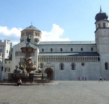 В Италии продукцией компании Ондулин покрыли кровлю древнего замка