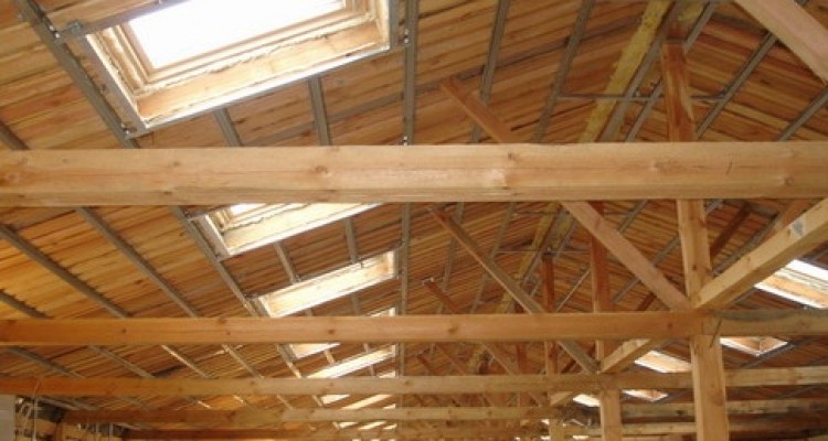 Чем обработать крышу перед укладкой ондулина: защитные составы для дерева