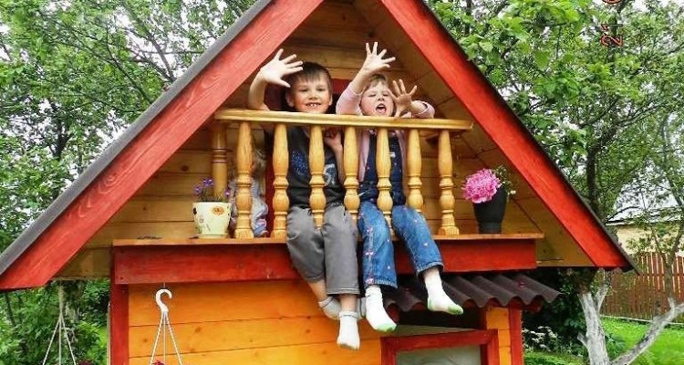 Деревянный домик для детей своими руками