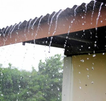 Шум на крыше: причины, способы устранения, выбор кровли