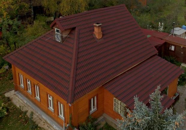 Чарапіца Андулін на даху