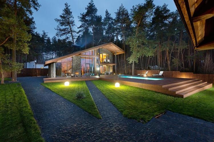 Әдемі коттедж