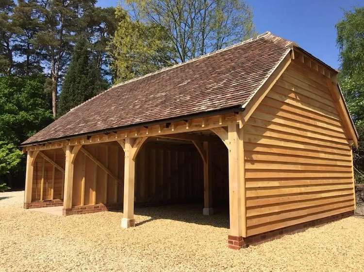 навес з бакавымі сценкамі