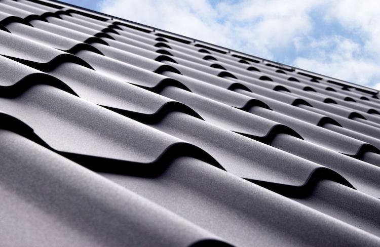 металлочерепица шумит