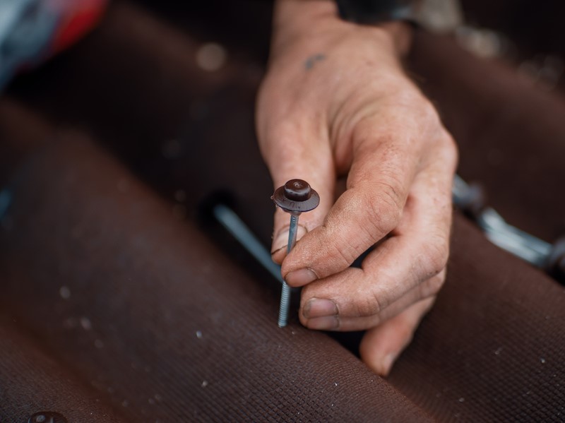 Монтаж кровли из ондулина: технология | Полезные советы по монтажу ...